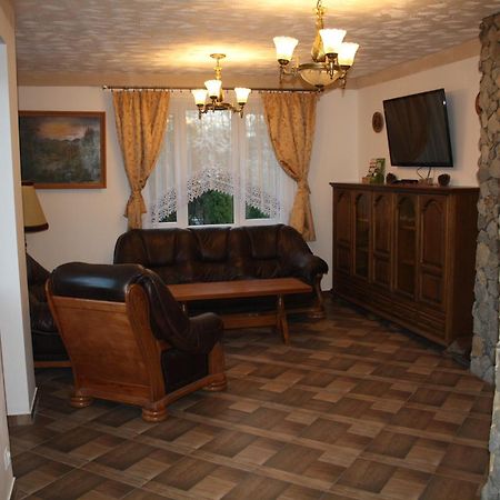 Dom W Bieszczadach 10 Osobowy Villa โวลโคเวยา ภายนอก รูปภาพ