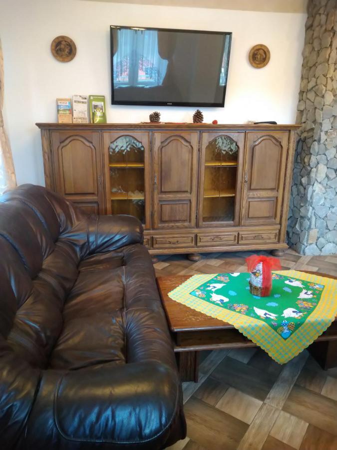 Dom W Bieszczadach 10 Osobowy Villa โวลโคเวยา ภายนอก รูปภาพ